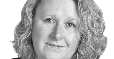 Ursula Persson mäklare i Hässleholm, Ljungby, Laholm, Älmhult, Örkelljunga, Markaryd och Osby