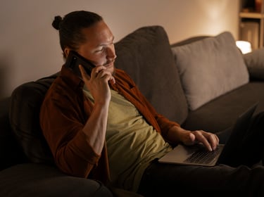 Kan man ringa en mäklare på helgen eller på kvällen?