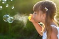 Bostadskrasch – vad händer om bostadsbubblan spricker?