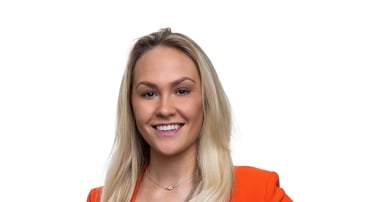Frida Elmbro mäklare i Sundbyberg, Upplands Väsby, Vallentuna, Hammarby Sjöstad, Nacka och Sollentuna