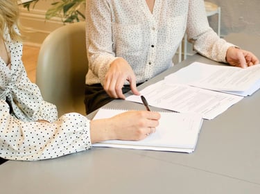 När får man handpenningen av mäklaren?