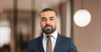 Erfan Irandost mäklare i Sollentuna och Upplands Väsby