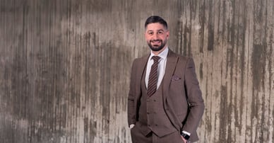 Danny Ishak mäklare i Södertälje och Salem