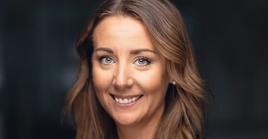 Michaela Holmström mäklare i Solna, Täby och Sundbyberg