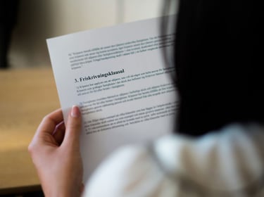Friskrivningsklausul och svävarvillkor vid bostadsöverlåtelse