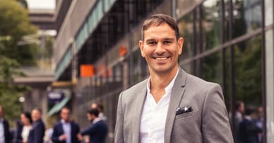 Carl Sikali mäklare på Södermalm och Nacka