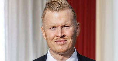 Simon Bernhardsson mäklare i Vänersborg, Färgelanda och Mellerud